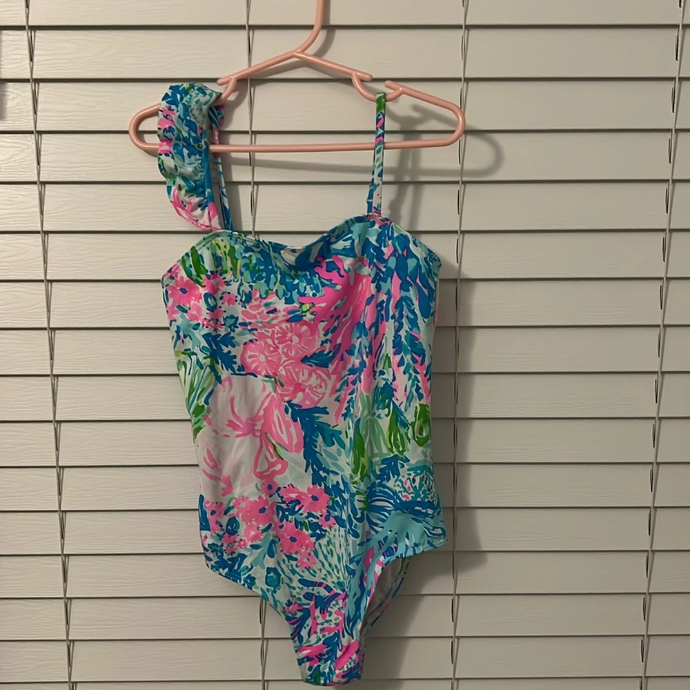 EUC- girls Lilly Pulitzer bathing suite, size 7